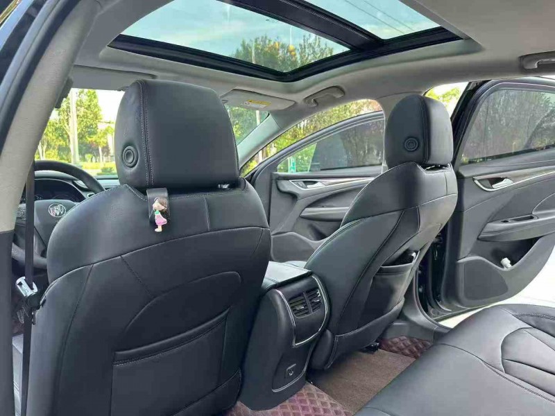 枣庄22年别克君越5