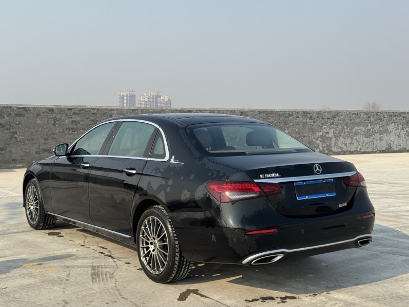 新乡22年奔驰E3