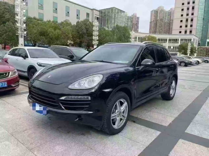 淮安14年保时捷卡宴2