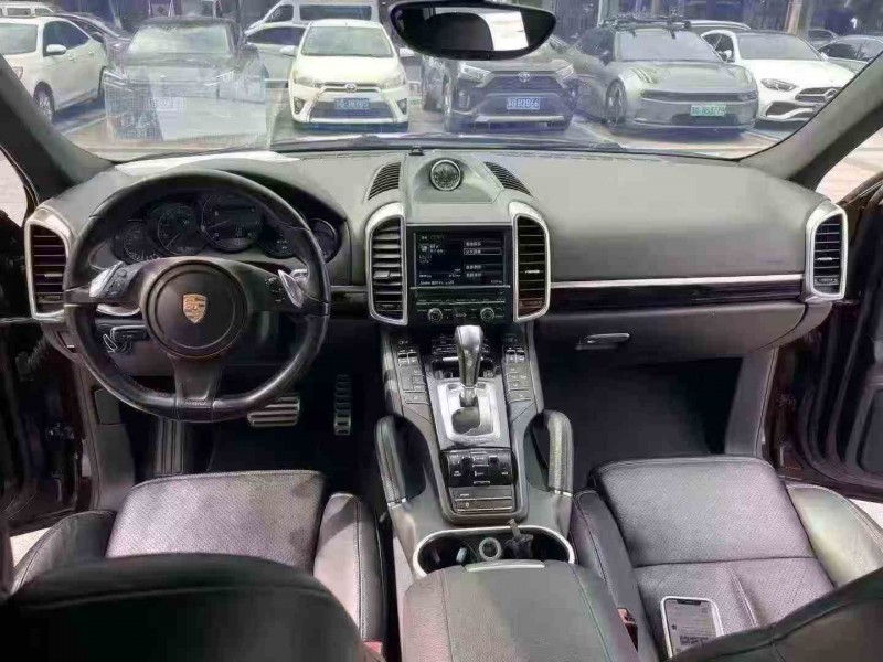 淮安14年保时捷卡宴4