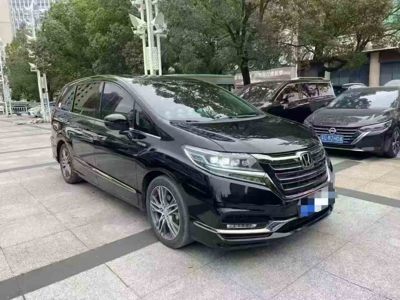 苏州21年本田艾力绅3