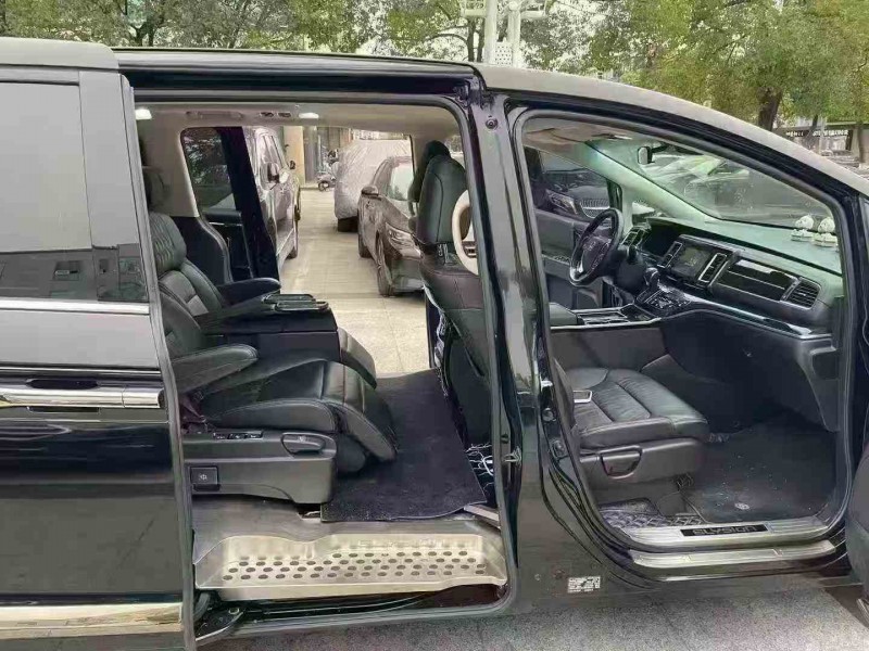 苏州21年本田艾力绅4