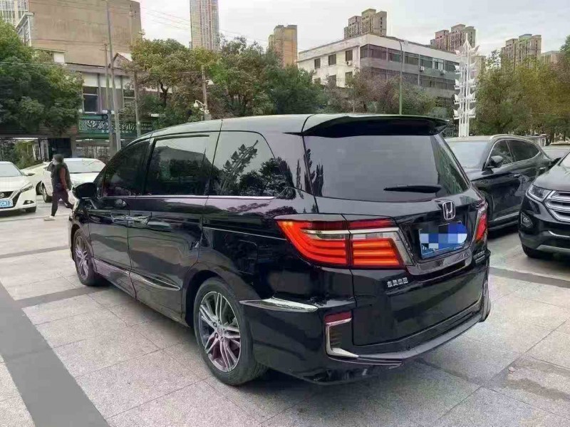 苏州21年本田艾力绅7