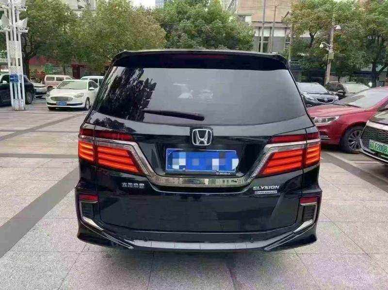 苏州21年本田艾力绅9