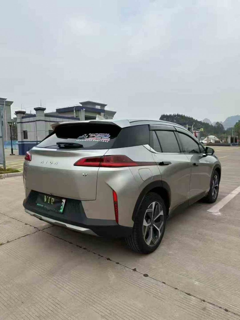 贵港21年传祺埃安V8