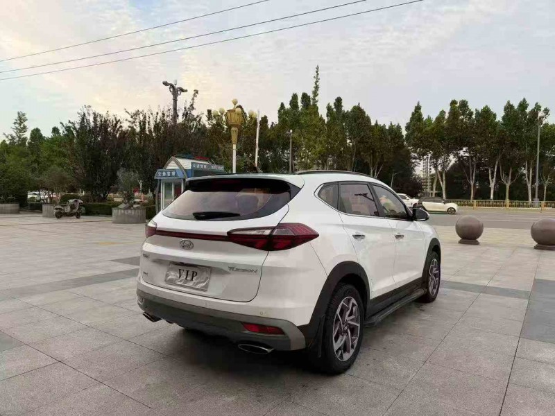 枣庄20年现代途胜8