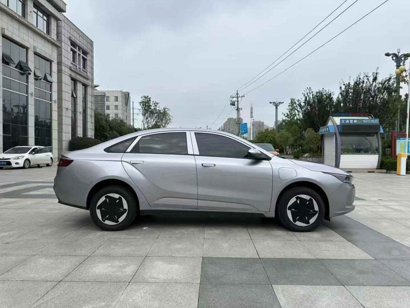 枣庄24年吉利几何7