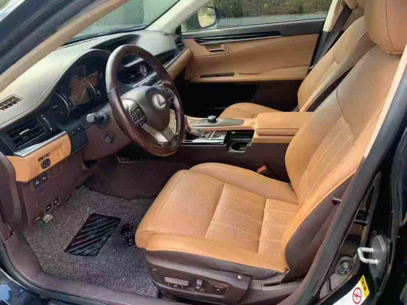 湛江16年雷克萨斯ES5