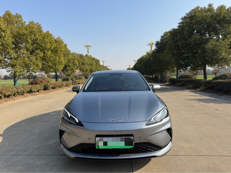 盐城25年比亚迪海豹1