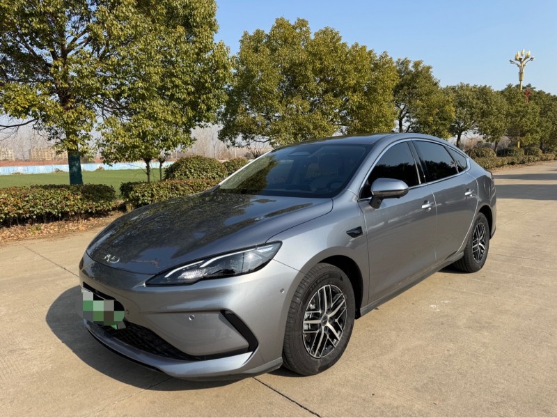 盐城25年比亚迪海豹2