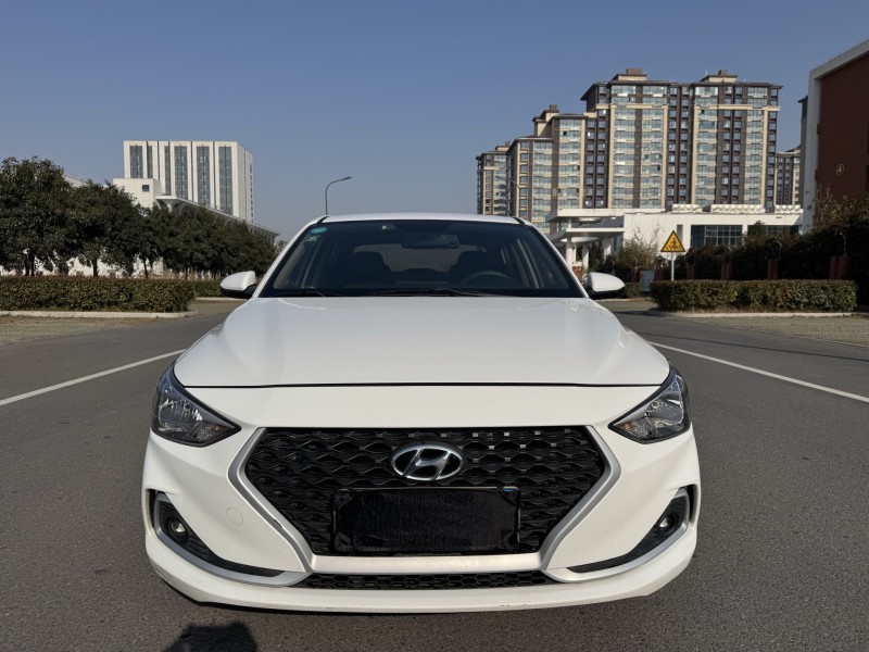 盐城19年现代悦动1