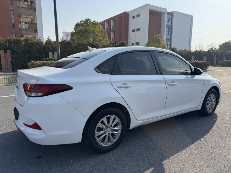 盐城19年现代悦动5