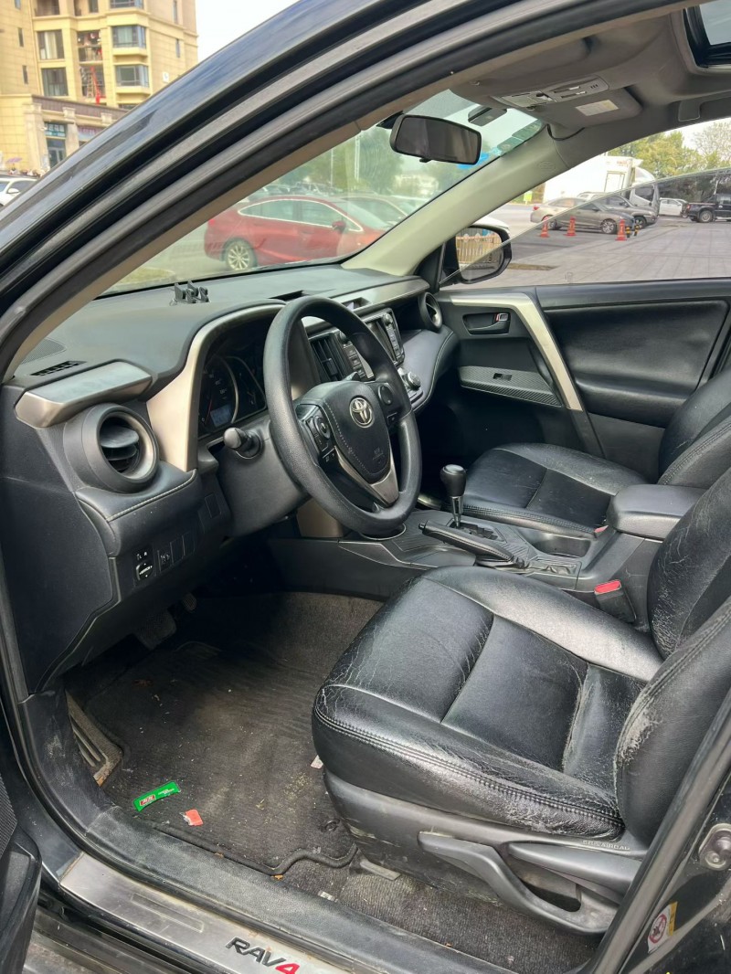 上饶16年丰田RAV4荣放7