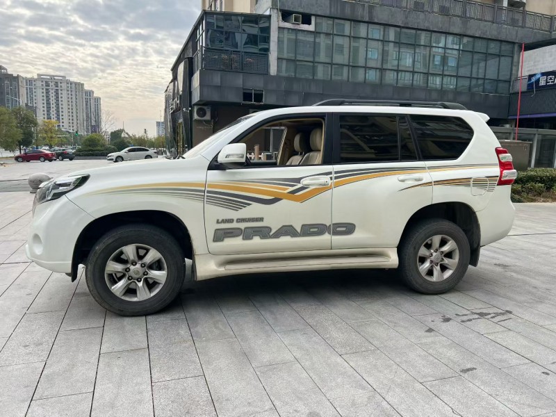 上饶14年丰田普拉多2