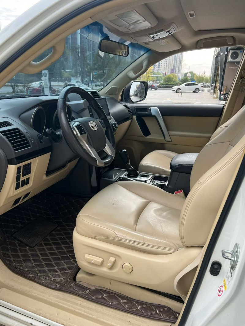 上饶14年丰田普拉多7