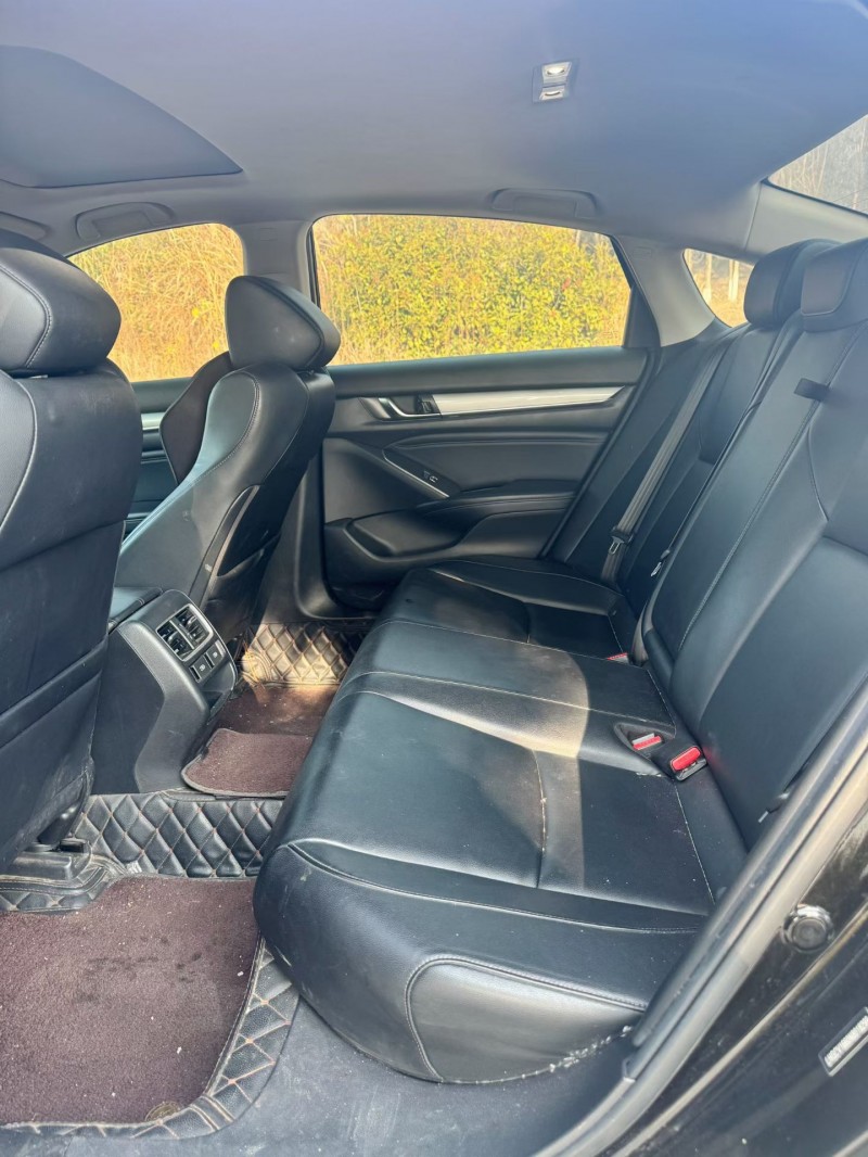 南昌21年本田雅阁5