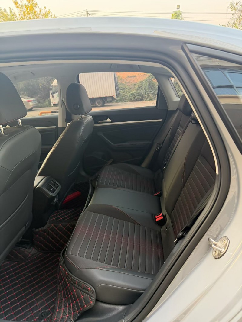 南昌23年大众朗逸5