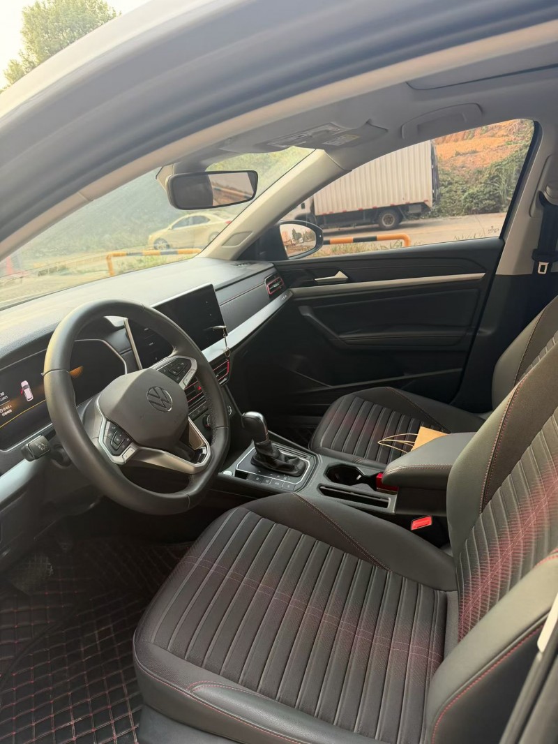 南昌23年大众朗逸6