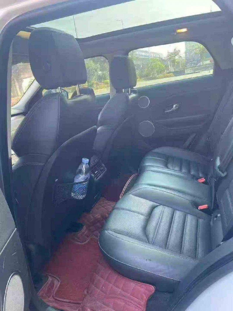 南平18年路虎极光5