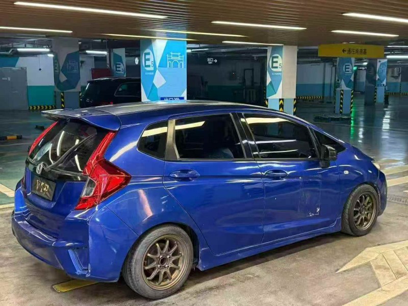 台州14年本田飞度9