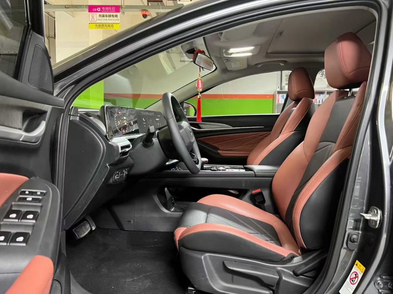 成都24年长安汽车逸动3