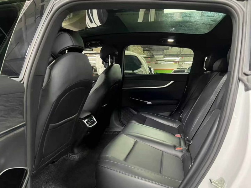 成都24年长安汽车启源5