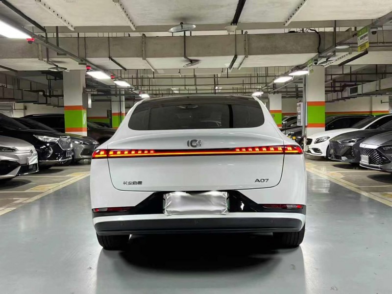 成都24年长安汽车启源7