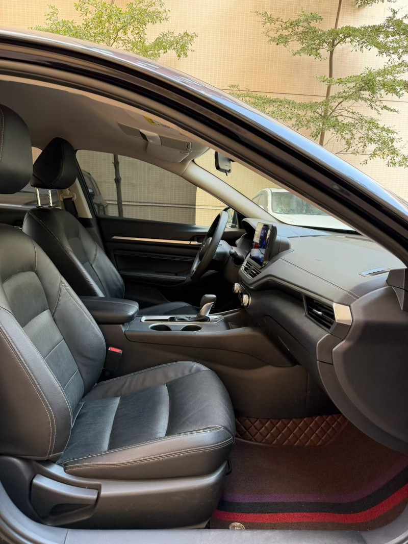 佛山21年日产天籁7