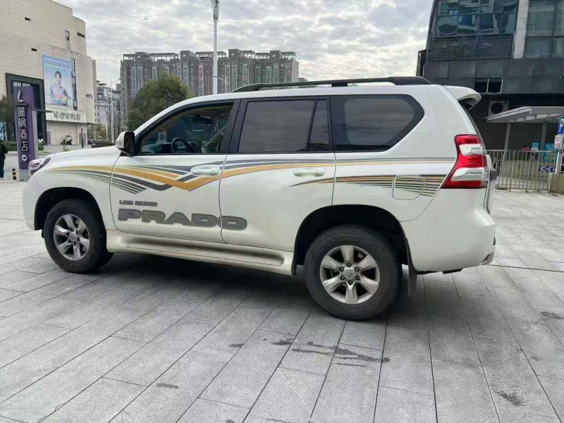 邵阳14年丰田普拉多8
