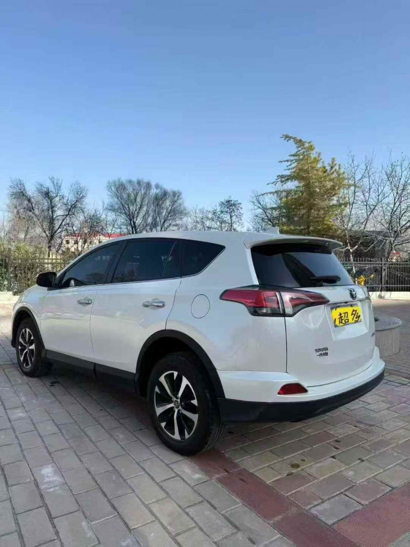 邢台19年丰田RAV4荣放9