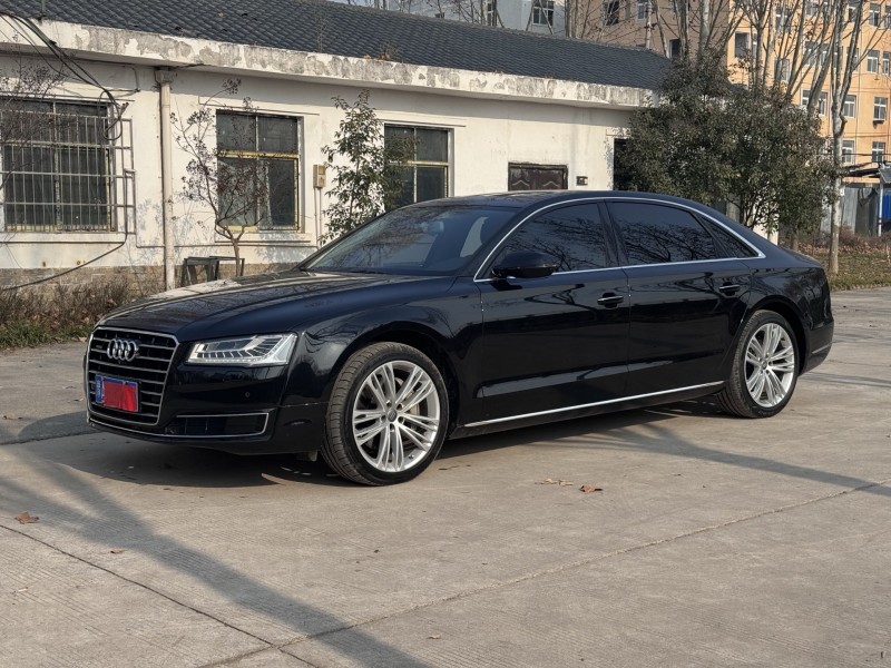 郑州17年奥迪A8L3