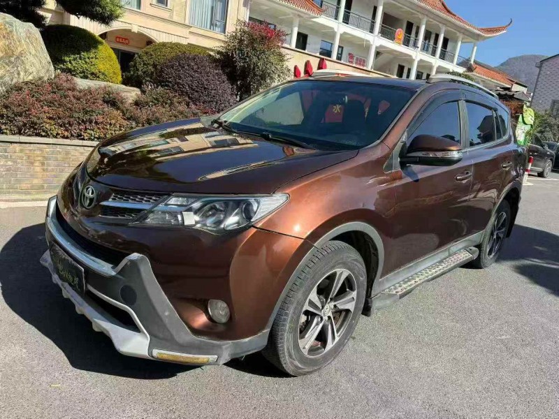 绍兴16年丰田RAV4荣放2