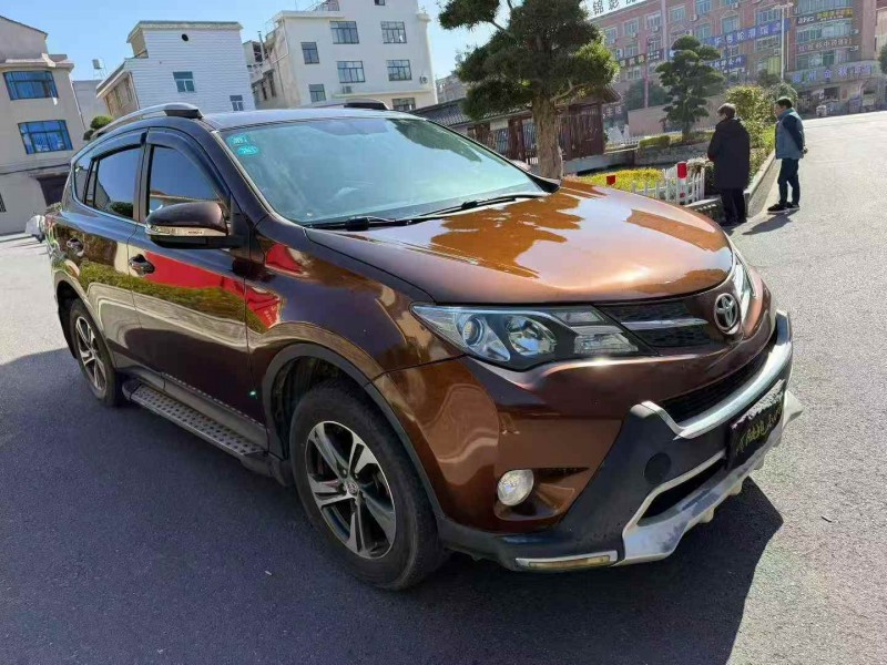 绍兴16年丰田RAV4荣放3