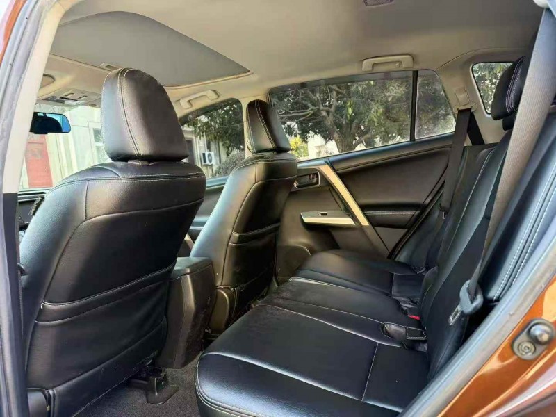 绍兴16年丰田RAV4荣放5