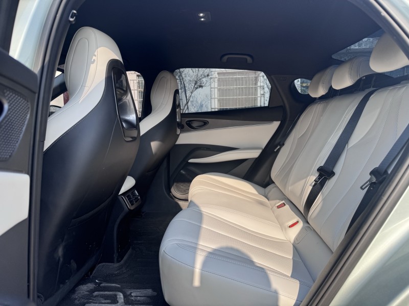 郑州25年比亚迪海豹8