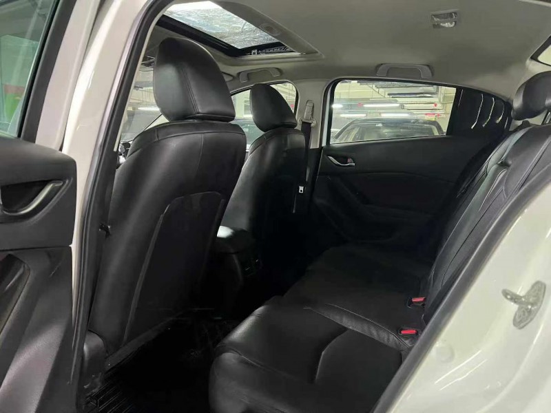 成都18年马自达昂克赛拉4