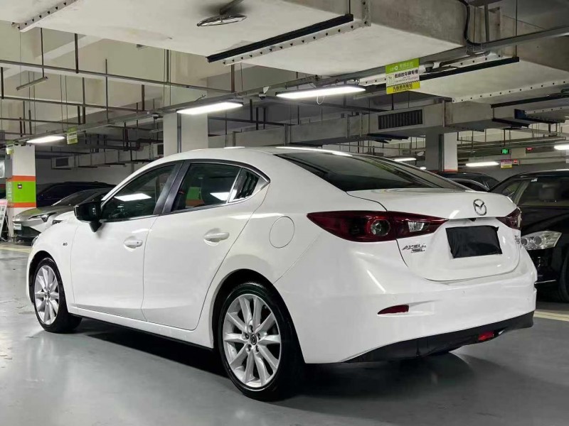 成都18年马自达昂克赛拉5