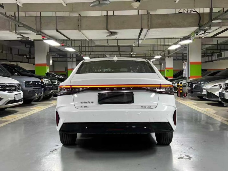 成都25年奇瑞风云6