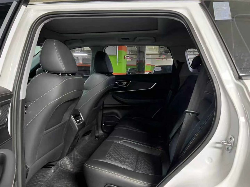 成都24年奇瑞瑞虎8