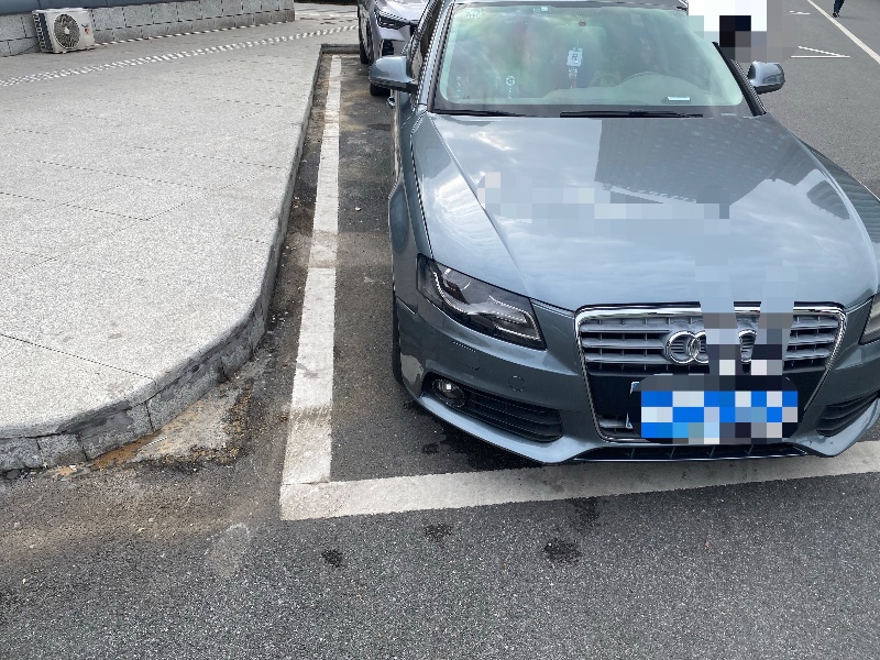 郑州11年奥迪A4L1