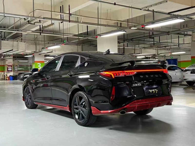 成都24年长安汽车深蓝5