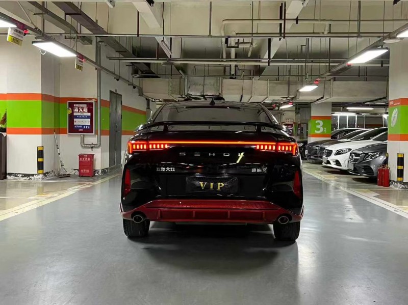 成都23年江淮思皓7