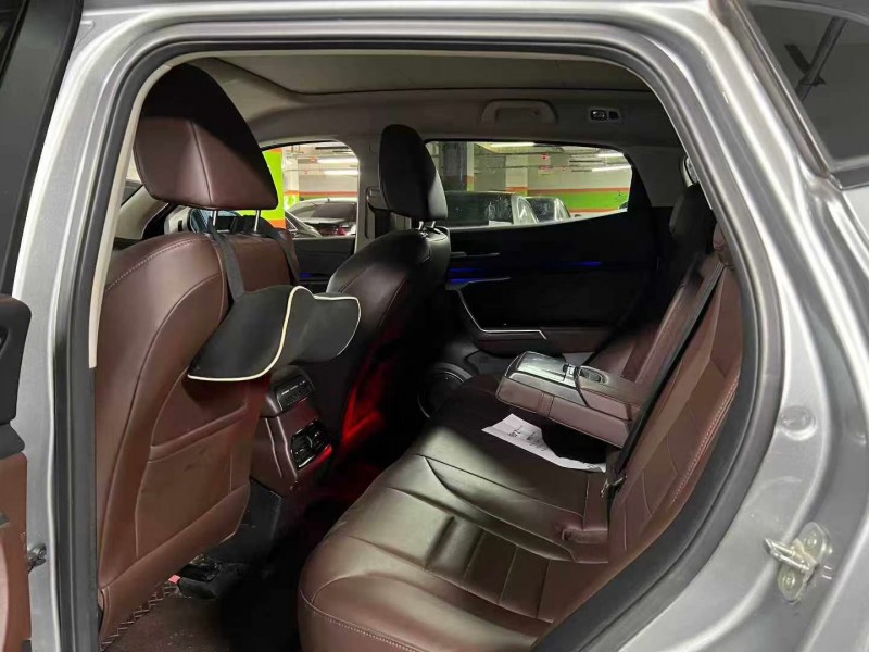 成都18年长城汽车魏牌4