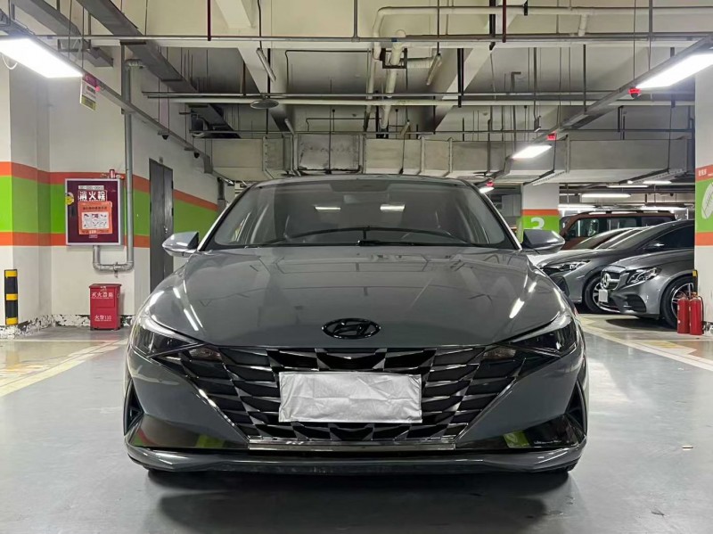 成都23年现代伊兰特1