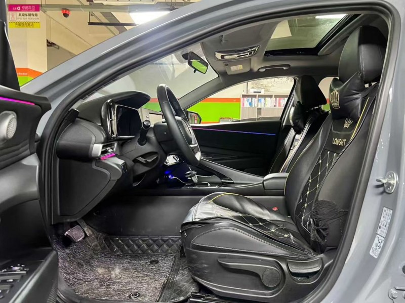 成都23年现代伊兰特2