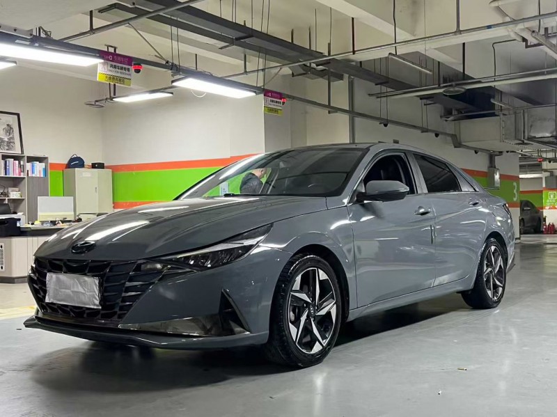 成都23年现代伊兰特3