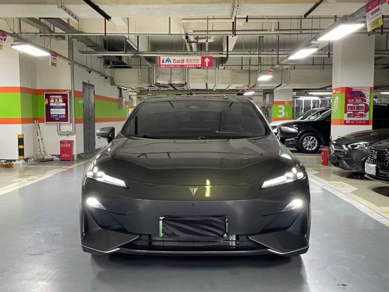 成都24年长安汽车深蓝1