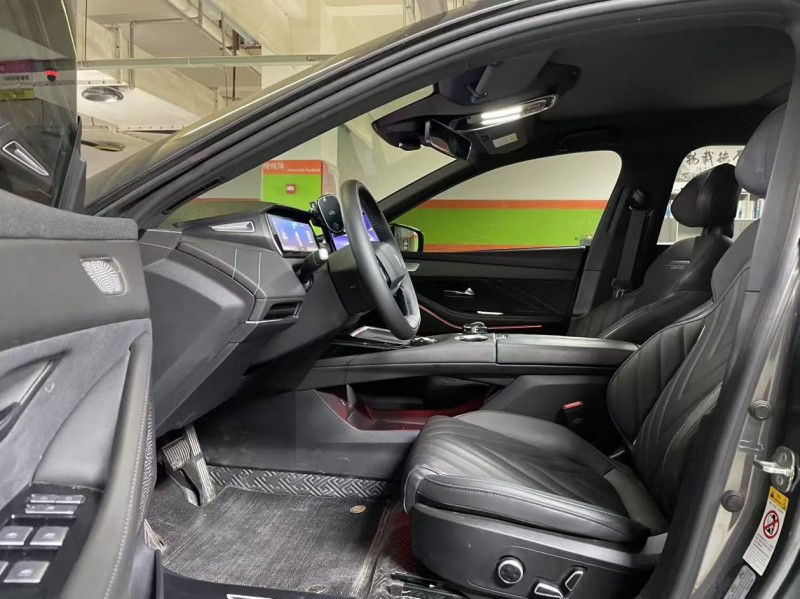 成都24年长安汽车深蓝4