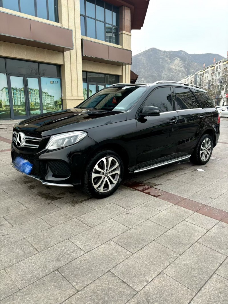 承德18年奔驰GLE2