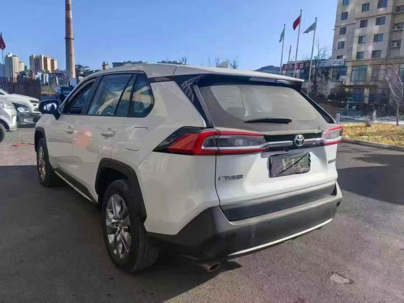 潍坊21年丰田威兰达7